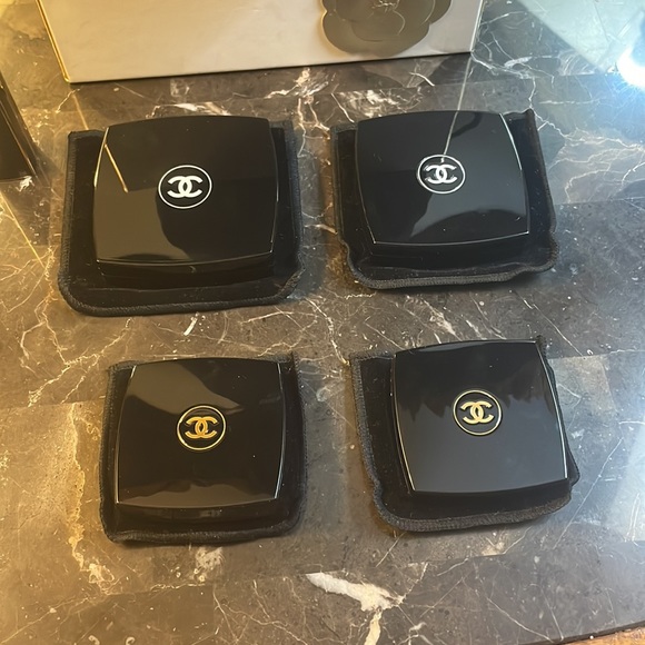 Chanel Make Up with Sleeves and Lip Stick and Chanel Make Up Pouch With Gift Box - Picture 6 of 12